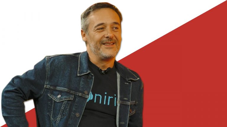 Santi Balmes nos hace reír con 'Bajaré de la luna en tirolina'