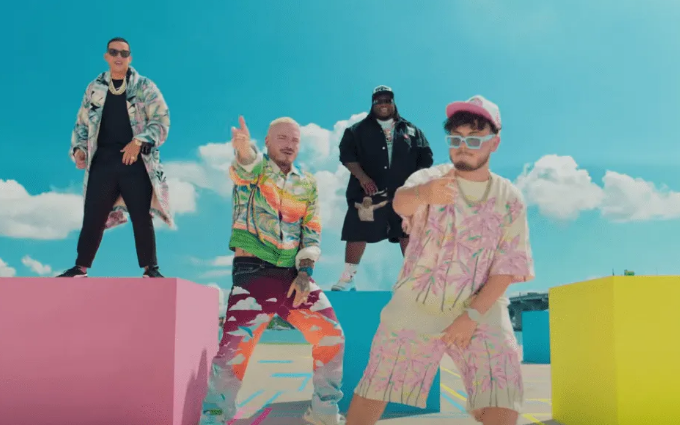 Daddy Yankee y J Balvin con Sech en 'Sal y perrea (remix)' 12 Sech Daddy Yankee J Balvin Sal y Perrea Remix 2