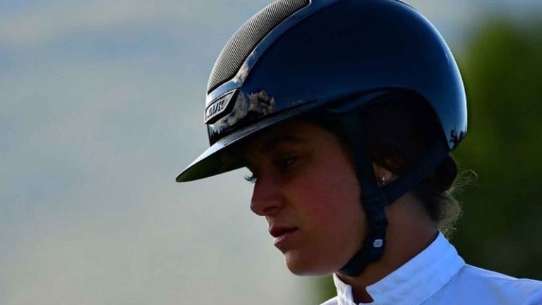 Los posados más hot de Sira Martínez, la hija de Luis Enrique