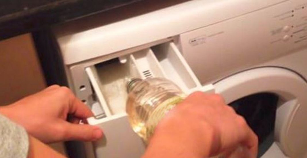 Trucos para lavar la ropa negra y que no destiña