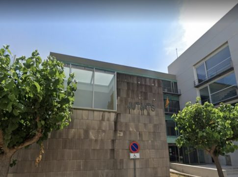 Una jueza investiga la muerte de un chico atropellado que iba en patinete en Empuriabrava