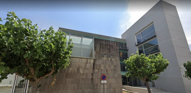 Una jueza investiga la muerte de un chico atropellado que iba en patinete en Empuriabrava