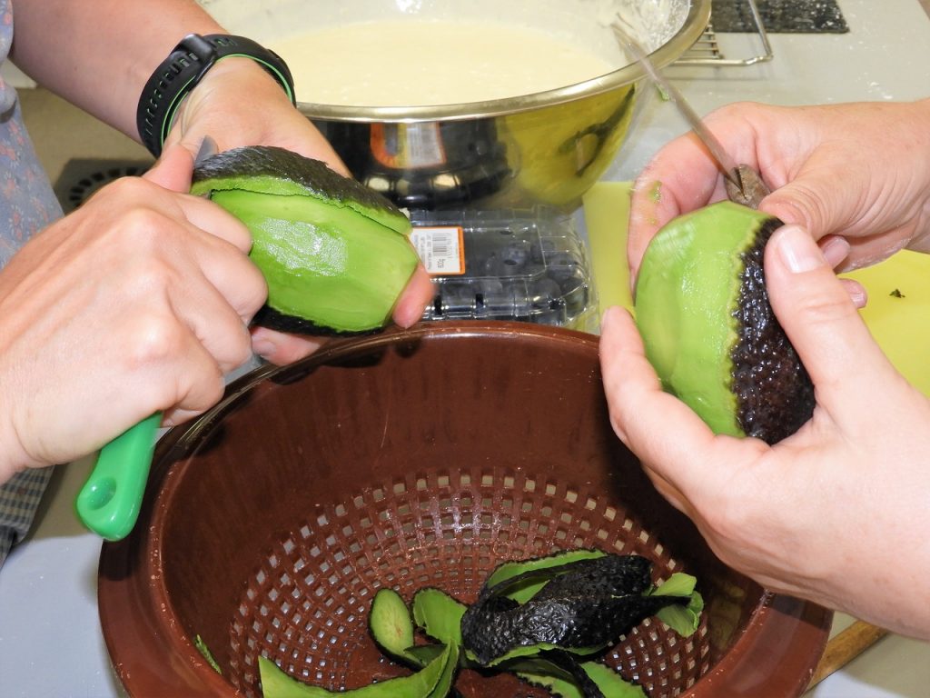 Aguacates rellenos: una receta fácil con sabor gourmet