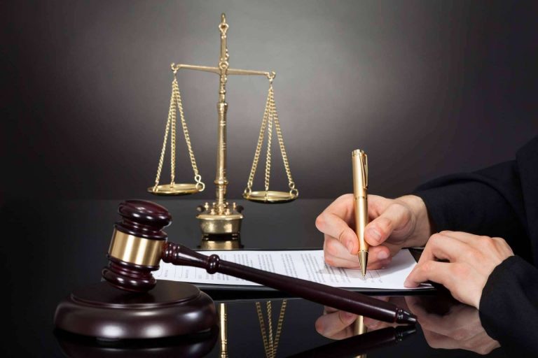 ¿Qué beneficios tiene recurrir a abogados de derecho inmobiliario en Madrid?