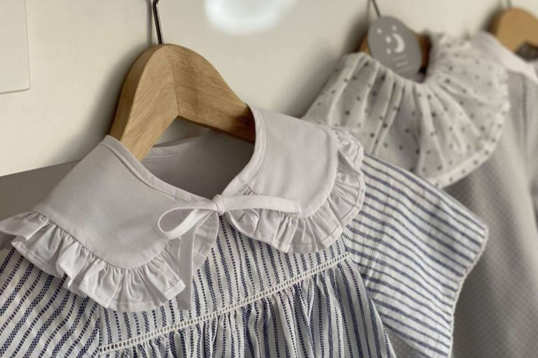 ¿Cómo adornar las camisas de los hijos? Los cuellos infantiles de VinicaMoon