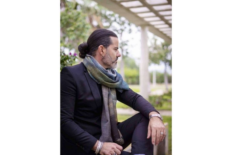 Fusión del arte y lujo en los tejidos de la mano de la marca española Full & Briss