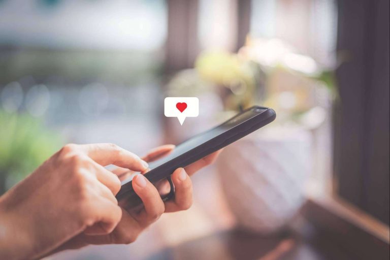 En sus perfiles sociales, Conocimiento Infinito no pone límites a la sabiduría y expone las curiosidades y mitos más extravagantes