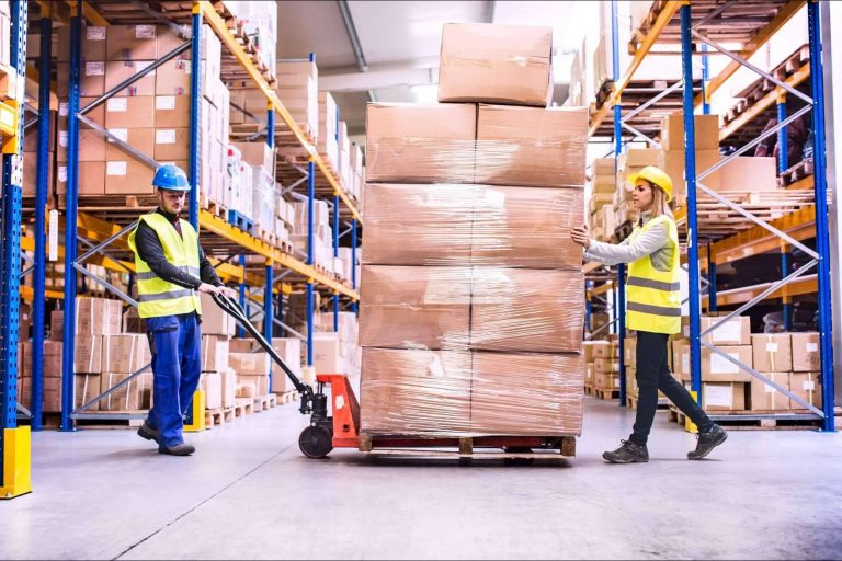 El servicio de paquetería y almacenamiento son factores clave para que una compañía se desarrolle correctamente