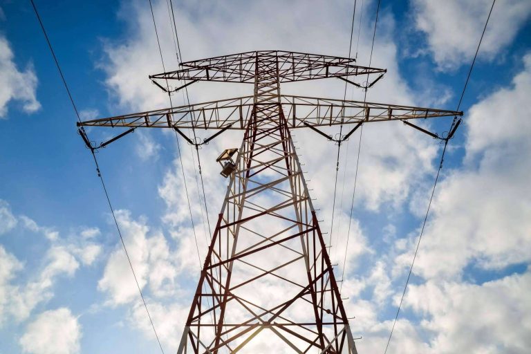 Ecoluz Eléctricas, a favor de la utilización de las energías renovables y las placas solares