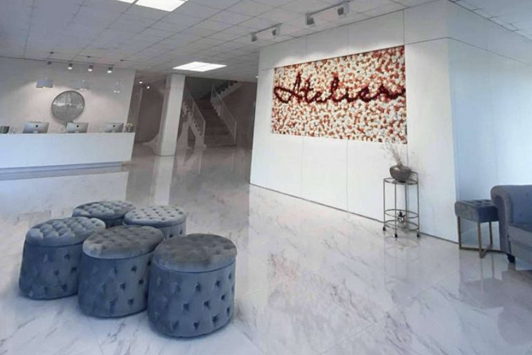 Atelier de Bodas abre una nueva tienda de vestidos de novia y trajes de novio en Valencia