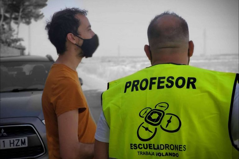 ¿Qué formación se requiere para pilotar drones según la normativa europea? Aeroescuela Xtreme