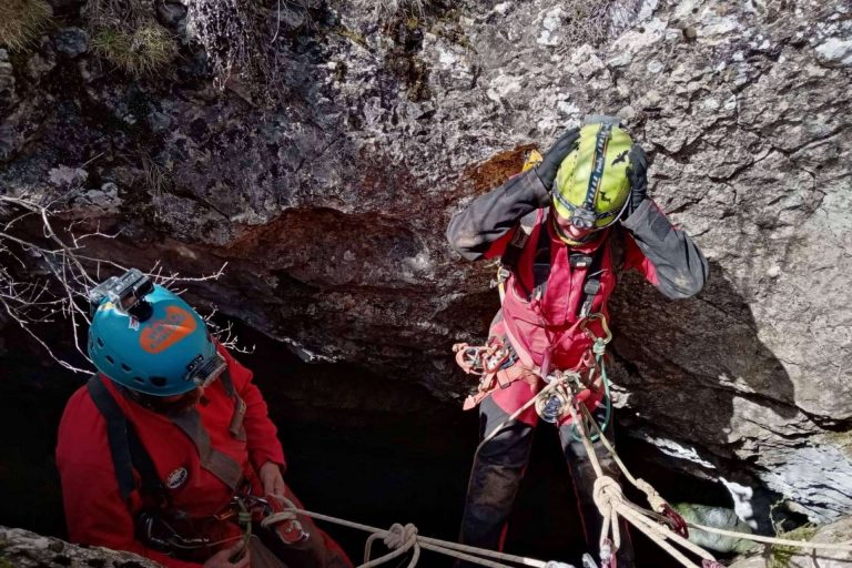En noviembre, arranca el curso de formación de iniciación a la espeleología de Vertical Challenge