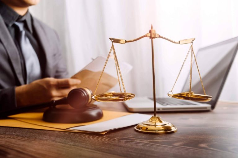 El servicio de asesoramiento tributario según las necesidades de cada empresa que ofrecen los abogados de Exelade