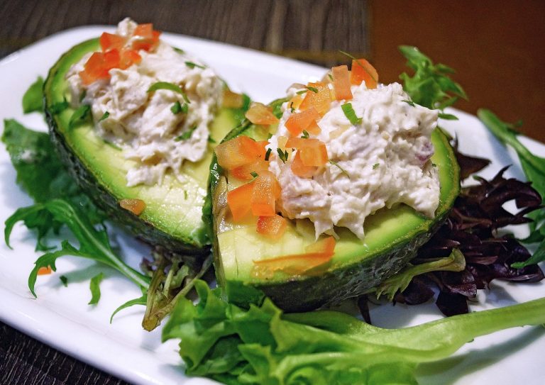 Aguacates rellenos: una receta fácil con sabor gourmet