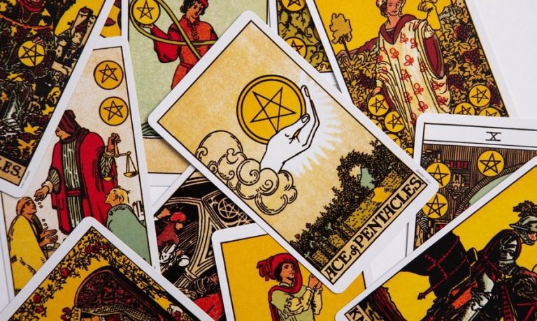 ¿Es tan merecida la fama del tarot?