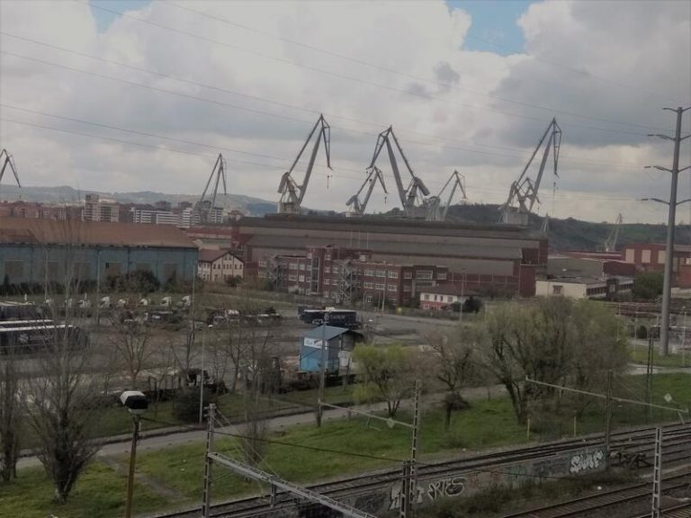 EH Bildu pide reactivar el astillero de La Naval