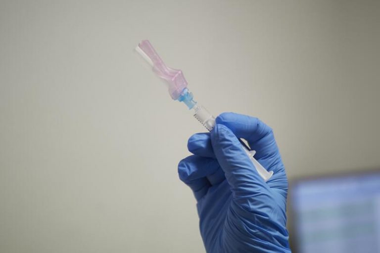 Valencia notifica 672 nuevos casos covid y tres fallecidos en la última semana