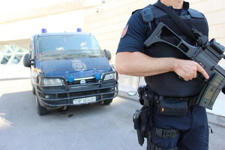 La Policía libera en Valencia a una mujer prostituida que había sido captada en Sevilla