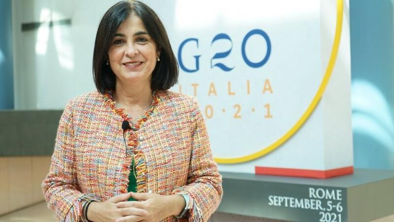 Darias avanza la próxima evaluación de la Estrategia Estatal de Enfermedades Raras del SNS