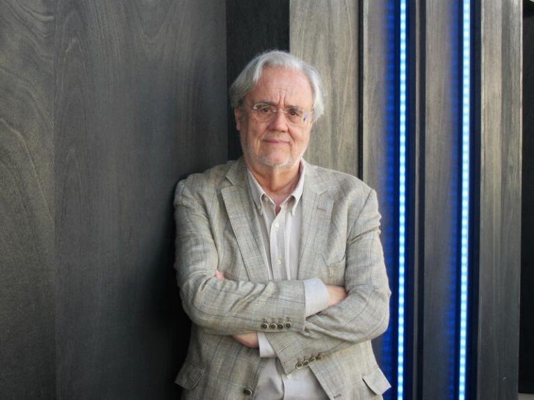 Miguel Ríos, Manuel Gutiérrez Aragón o Miguel Rellán reciben la 'llave' de la SGAE