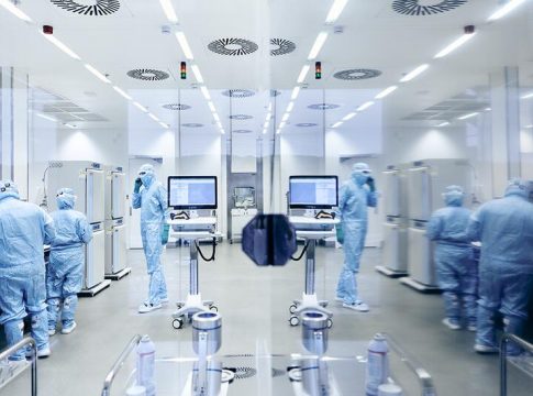 Novartis Novartis vende a Roche su 33% en la farmacéutica por 17.800 millones tras 20 años como accionista