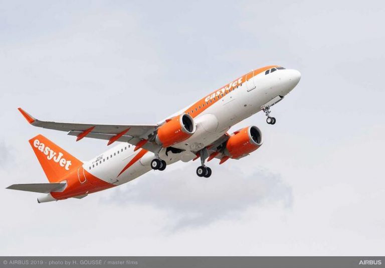 easyJet suma más de 76.000 asientos adicionales para la temporada de invierno