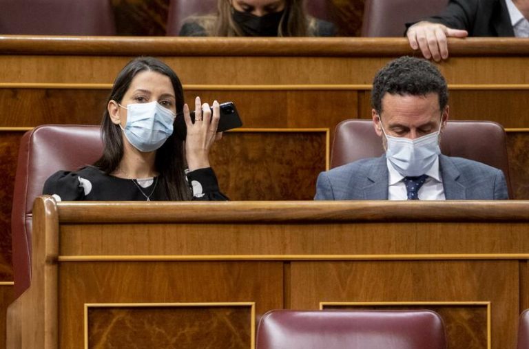 Cs plantea rebajas fiscales y reforzar atención primaria