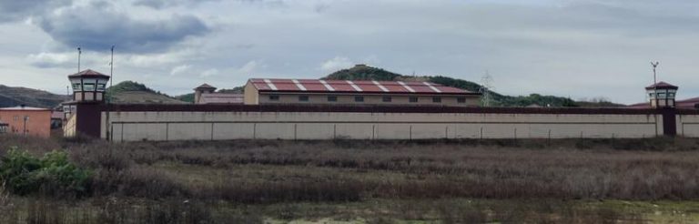 Una funcionaria de la cárcel de Logroño pierde dos dientes por la agresión de una interna