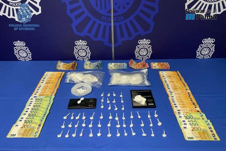 La Policía detiene a cuatro personas por tráfico de drogas