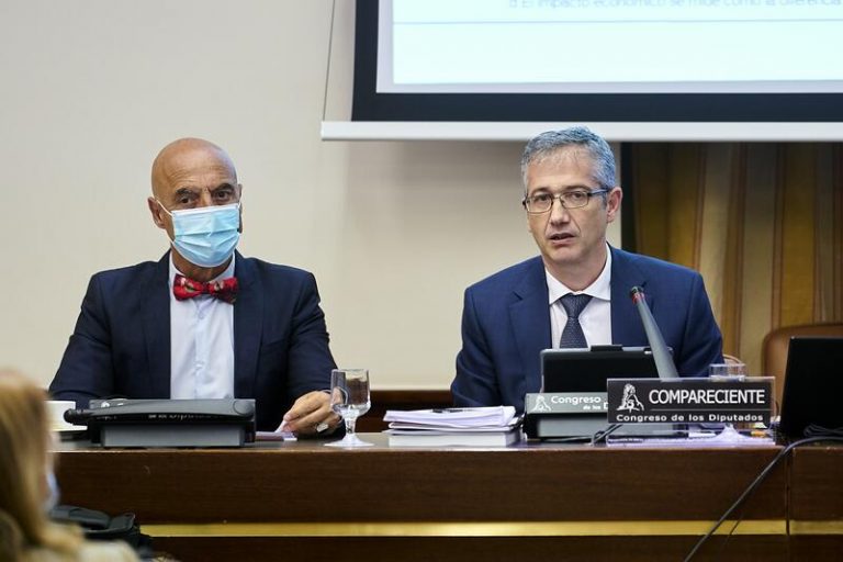 PSOE y Podemos plantean concurso público y mayoría reforzada para renovar la CNMC o el Banco de España