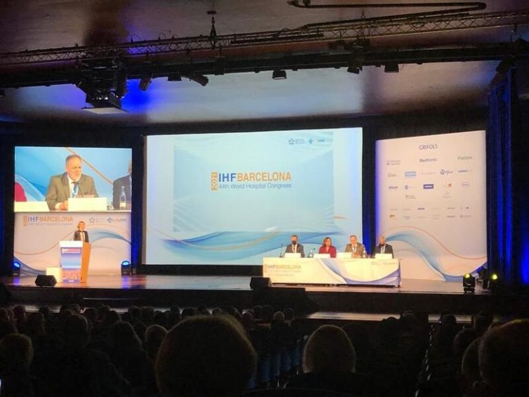 Aragonès y Colau celebran que Barcelona acoja el Congreso Mundial de Hospitales tras el Covid