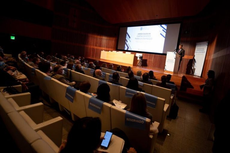 Feijóo reclama una regulación laboral con rigor