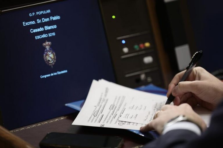 Casado ataca a Sánchez por presumir de recuperación robusta