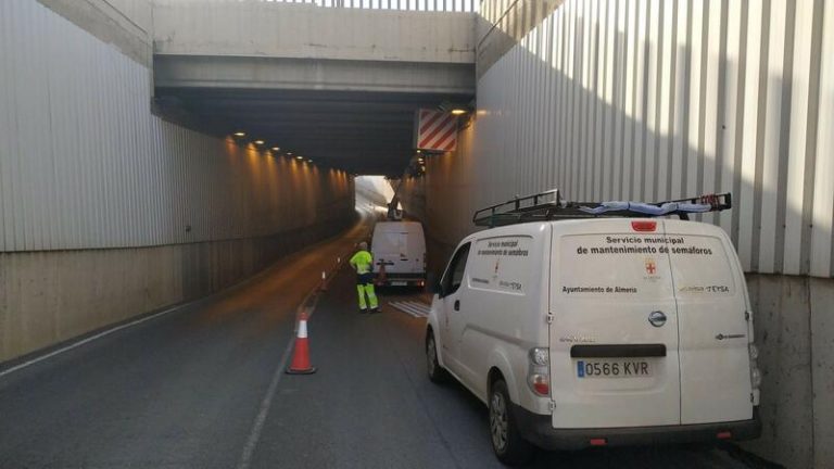 Juez ordena nuevas pruebas para determinar si hubo negligencia municipal en la muerte en un túnel inundado en Almería