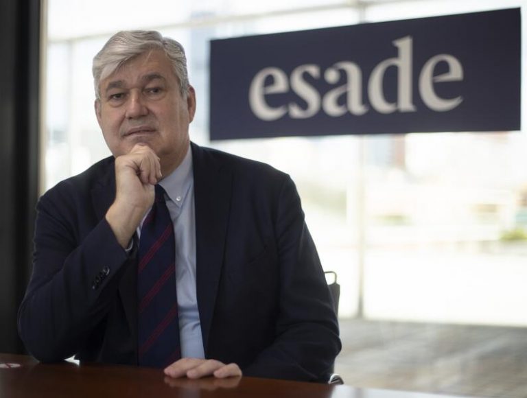 Esade suma 1.800 alumnos en el actual curso y vuelve a beneficios tras la pandemia