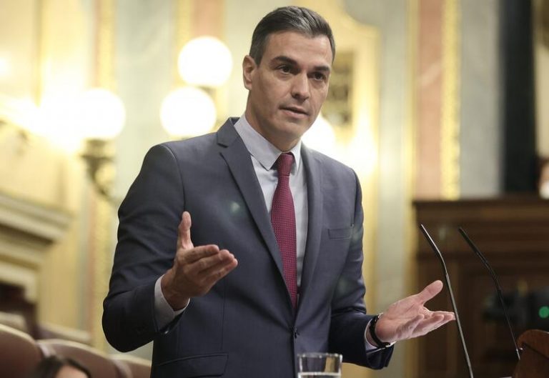 Sánchez viaja a París para participar en una conferencia sobre Libia