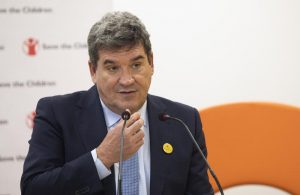Escrivá dice que se garantizará "el poder adquisitivo" de las pensiones