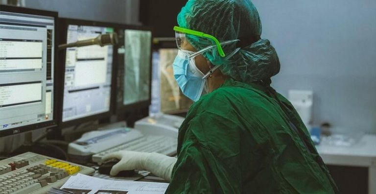 España es el séptimo país del mundo con mayor número de publicaciones científicas sobre la Covid-19