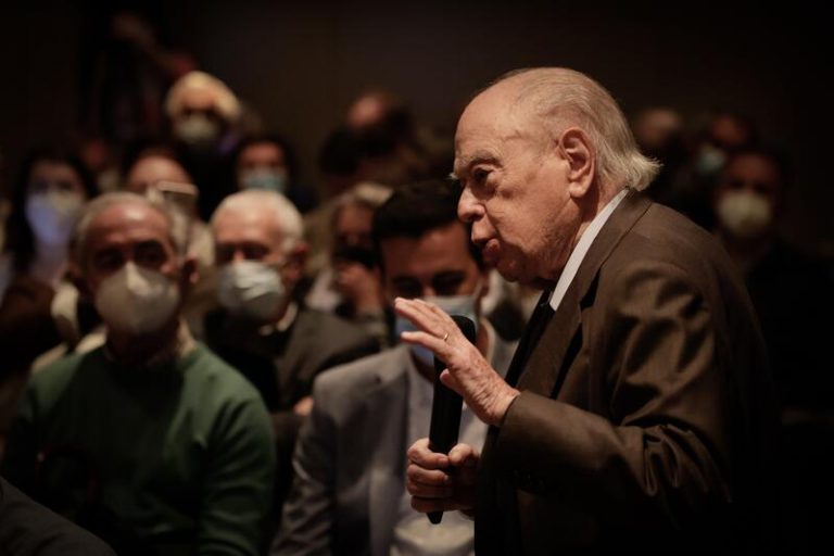 La familia Pujol perdió ordenadores, tablets y móviles en un robo armado a la furgoneta que los trasladaba desde la AN