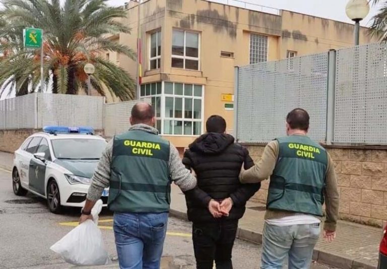 Prisión para el joven detenido por una violación a punta de cuchillo en Mallorca