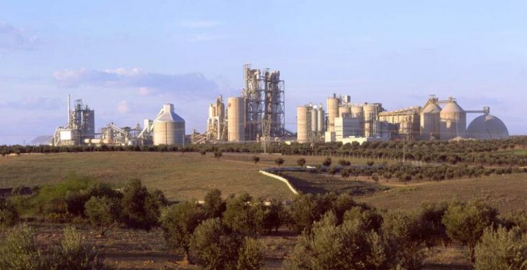 El consumo de cemento crece un 10,1% en octubre y podría alcanzar en 2021 el volumen prepandemia