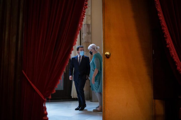 El Govern catalán y CUP se emplazan a seguir negociando los presupuestos