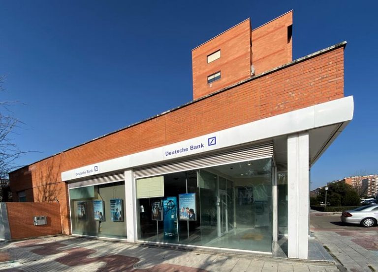 Deutsche Bank cierra una emisión de 'CoCos' AT1 de 1.250 millones
