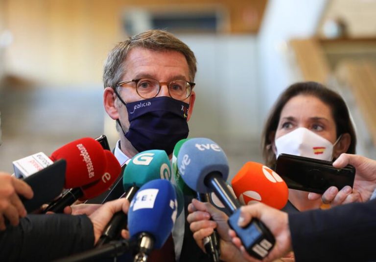 Feijóo asegura que Ayuso y Almeida son la opción 