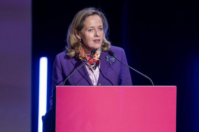 El Panel de Funcas rebaja al 4,8% su previsión de crecimiento para España en 2021 y al 5,7% la de 2022