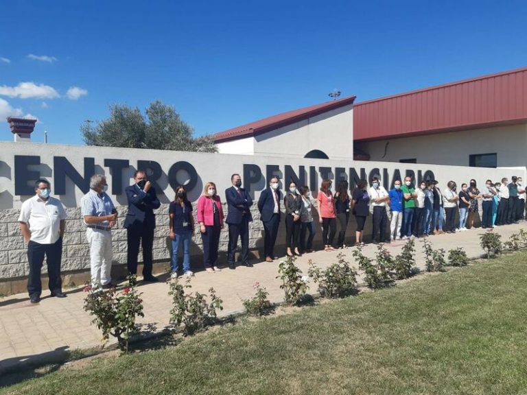 Sindicatos piden el cese de Marlaska y cargan contra IIPP por su apoyo a la cesada subdirectora de la cárcel de Villena