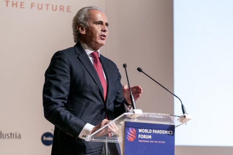 Madrid descarta nuevas restricciones para Navidad y baraja retomar los puntos de cribado masivo