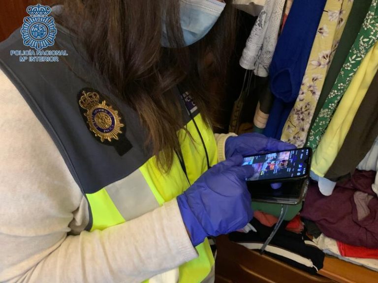 Detenidos cuatro hombres por distribución de pornografía infantil en Zaragoza