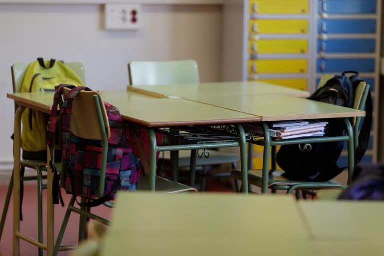 Un total de 162 estudiantes y 8 profesores dan positivo en COVID en la última semana en Baleares