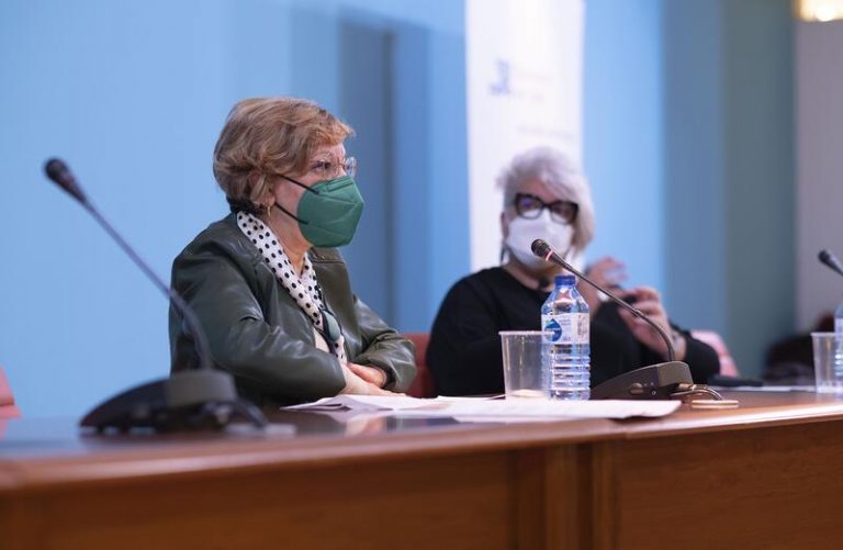 Alumnos gaditanos participan en una jornada sobre los riesgos de aprender sobre sexualidad con pornografía